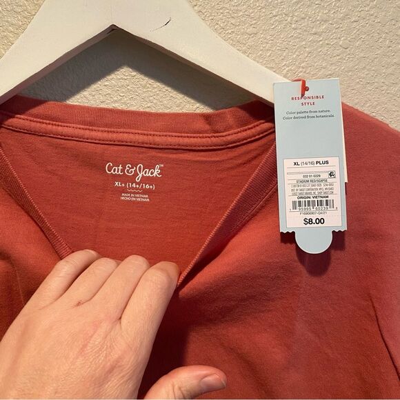 Cat and Jack girls t shirt size 14+ short sleeve stadium red - Picture 2 of 4